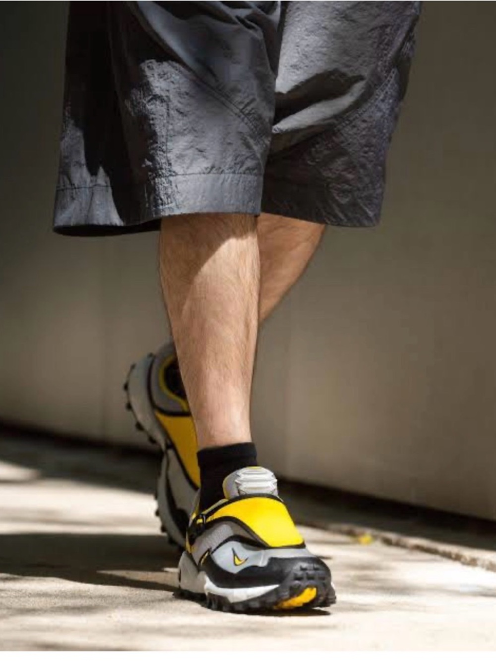 Nike ACG Men's Yellow and Black Trail Sneakers
